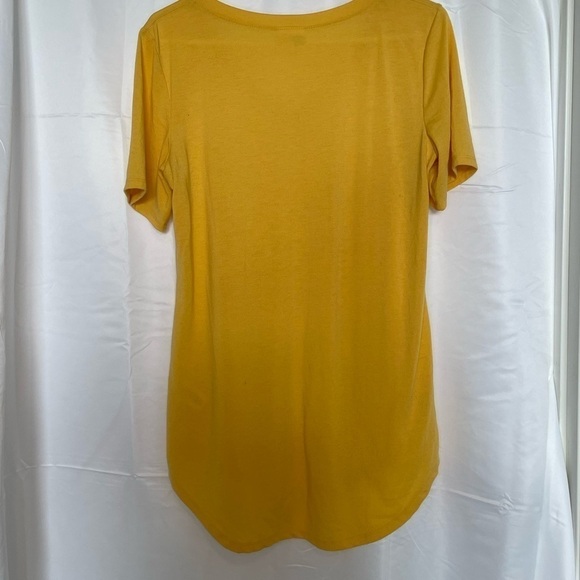 Lularoe/ Iris Tunic​​​​​​​​​​ - Picture 2 of 10